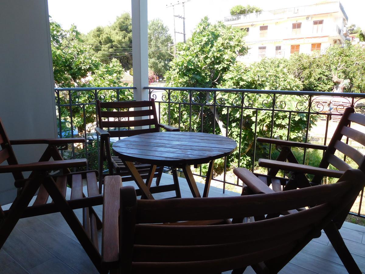 Hotel Vozina Metamorfosi  Exterior photo